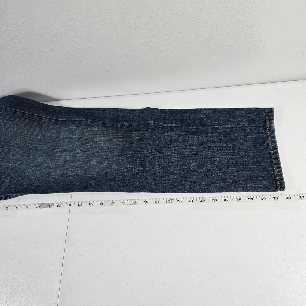 Levis 505 Regular Fit Straight Leg Jeans Mens 34x32 Medium Wash Blue Denim
